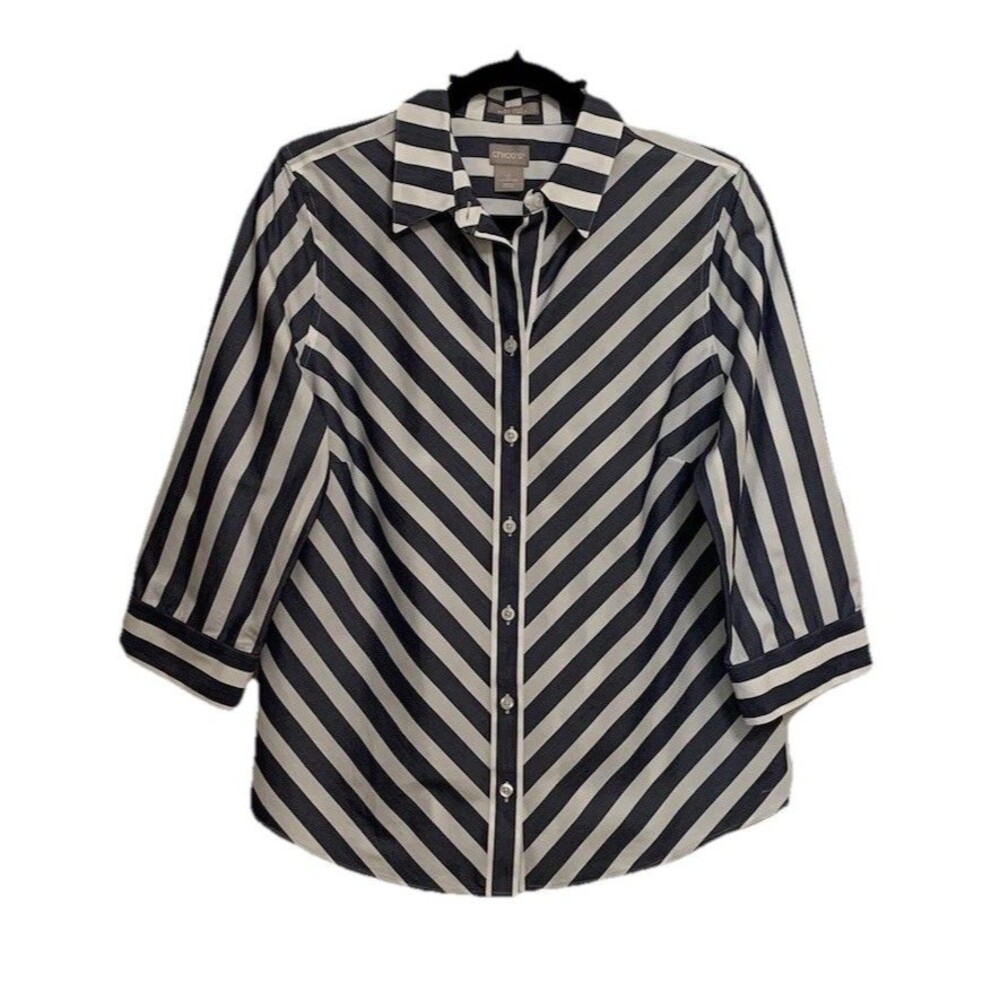 Chicos Size 0 Womens Small Top No Iron Stain Shield Button Chevron Blue White